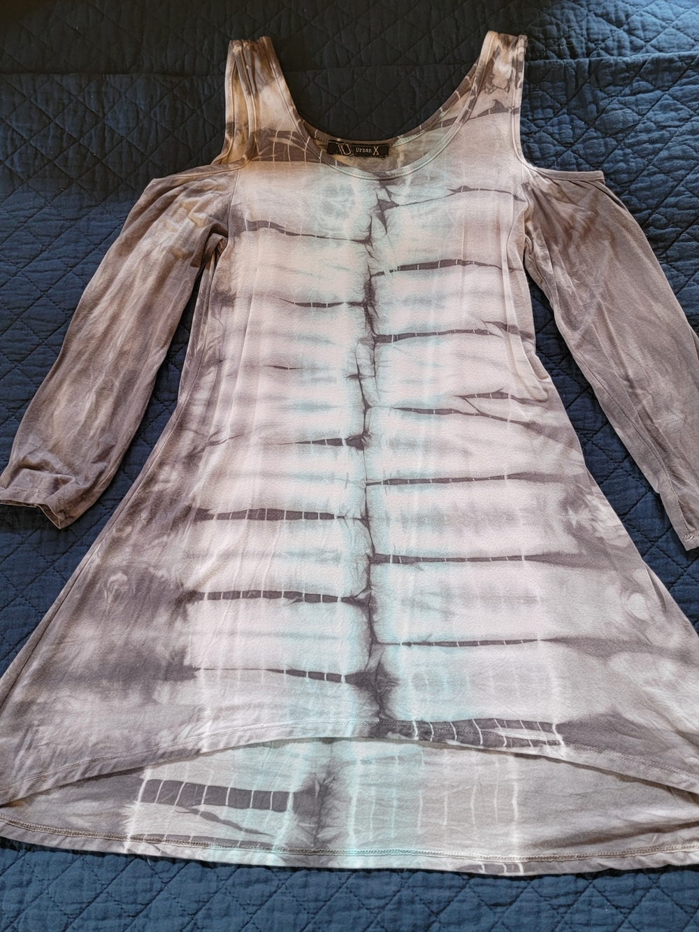 Cold-Shoulder Long Sleeve Tie-Dye Dress in Gray and Light Blue